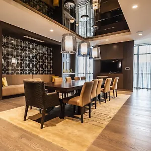 3* Hotel Life Loft - Cn Tower