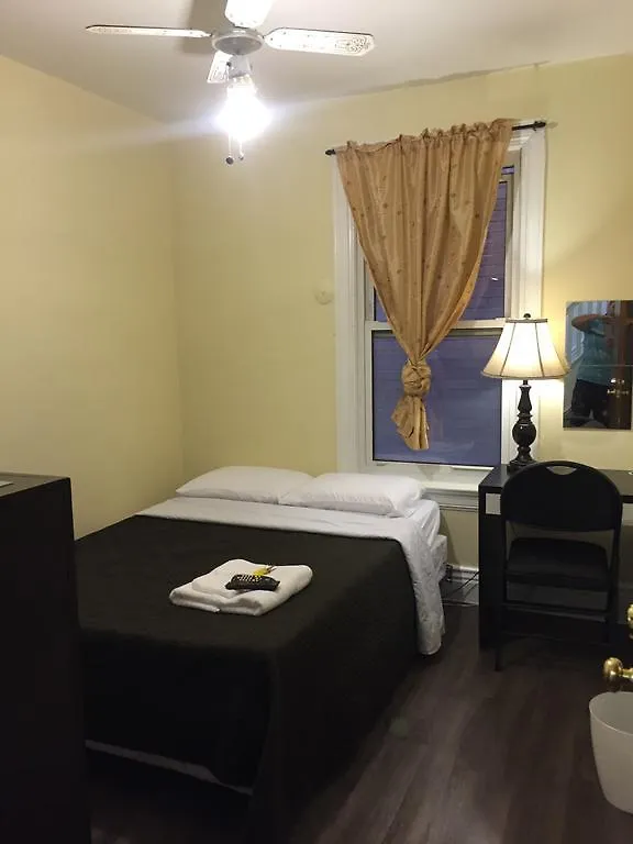 Mina'S Guest House Toronto
