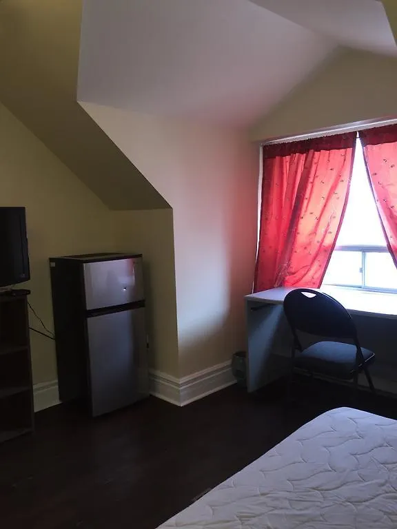 Mina'S Guest House Toronto