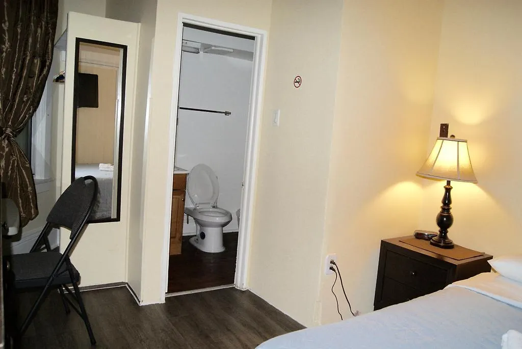 Mina'S Guest House Toronto