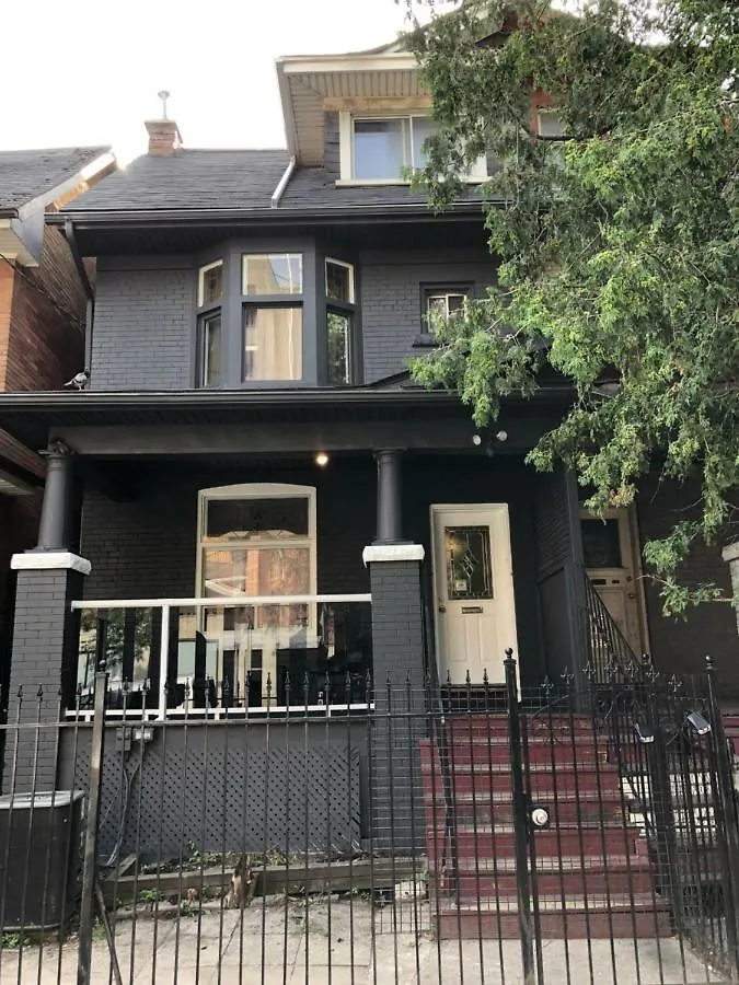 Mina'S Guest House Toronto